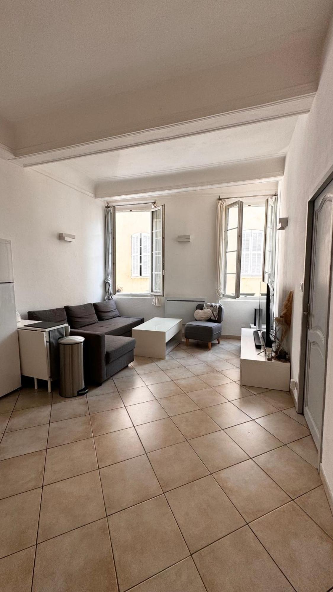 Fabuleux Logement Le Beausset Extérieur photo